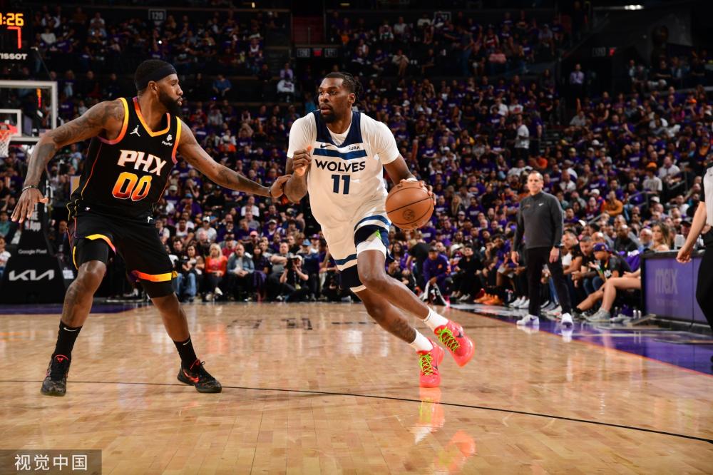 他曾多次参 他曾多次参