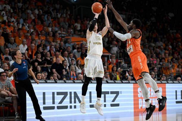 会削弱后防 会削弱后防