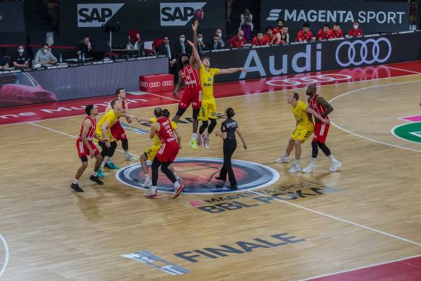 随着比赛的 随着比赛的